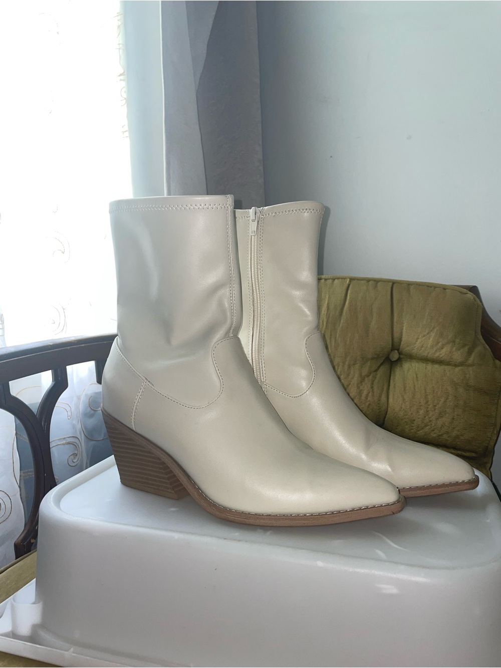 Aubree Ankle Boots, Universal Thread - Picture 2 of 4